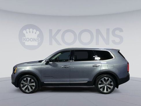 Used 2022 Kia Telluride S image 2
