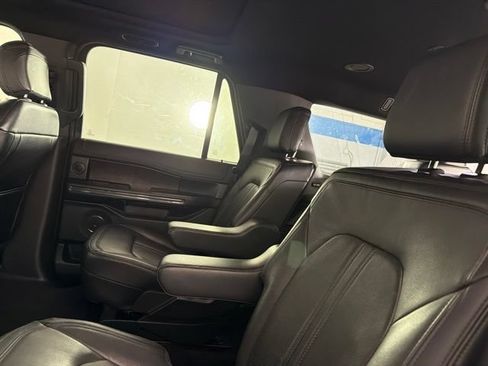 Used 2019 Ford Expedition Limited w/ Equipment Group 302A RWD image 13