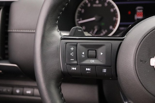 Certified 2025 Nissan Pathfinder SL AWD/4WD image 13