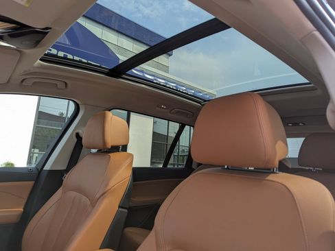 Used 2022 BMW X7 xDrive40i w/ Luxury Seating Package AWD/4WD image 35