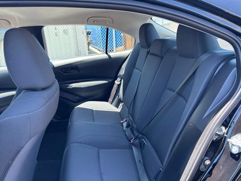 Used 2025 Toyota Corolla LE FWD image 25