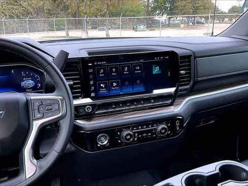 Used 2023 Chevrolet Silverado 1500 RST image 6