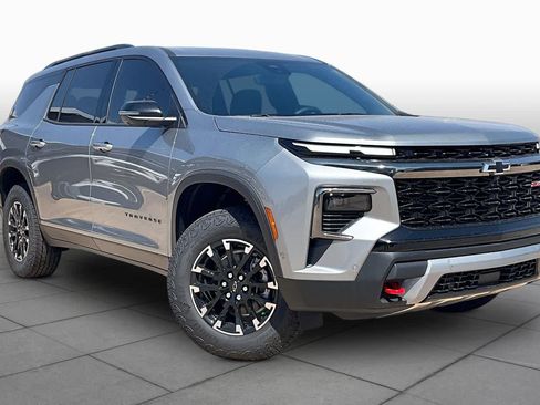 New 2026 Chevrolet Traverse Z71 w/ Enhanced Driving Package AWD/4WD image 2