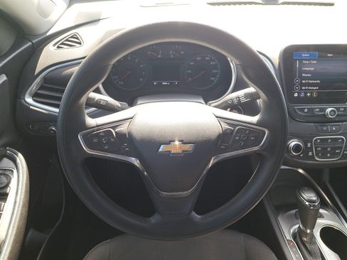 Used 2020 Chevrolet Malibu LT image 21
