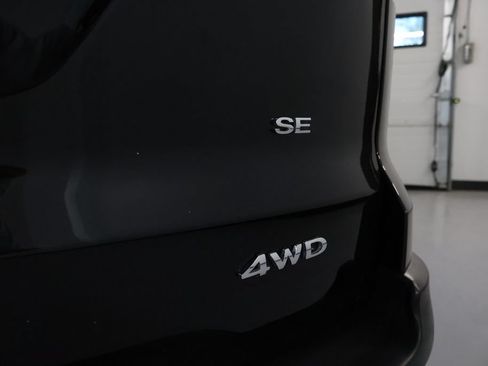 Used 2021 Ford EcoSport SE w/ SE Appearance Package AWD/4WD image 11