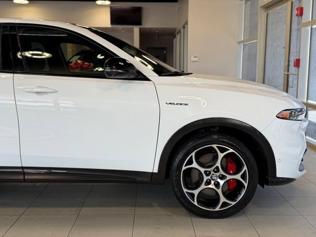 Used 2024 Alfa Romeo Tonale Veloce w/ Active Assist Package AWD/4WD image 16