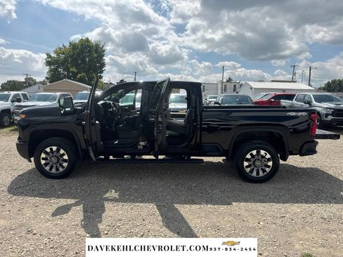 Used 2024 Chevrolet Silverado 2500 Custom w/ Custom Value Package AWD/4WD image 12