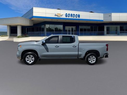 Used 2024 Chevrolet Silverado 1500 LT AWD/4WD image 2
