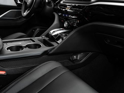 New 2026 Acura MDX SH-AWD image 31