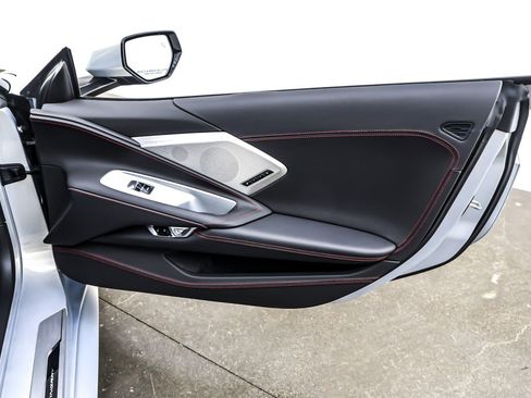 Used 2021 Chevrolet Corvette Stingray Premium Conv w/ 3LT image 22