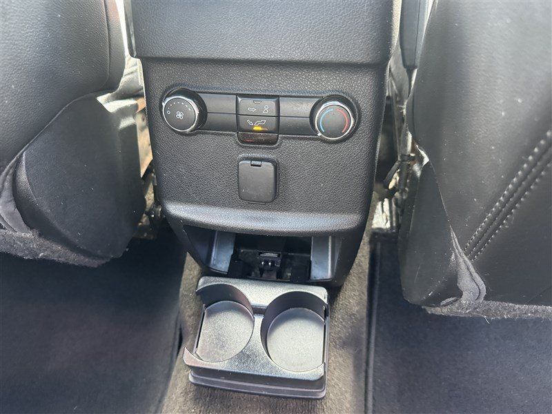 Used 2017 Ford Explorer XLT w/ Equipment Group 202A AWD/4WD image 27