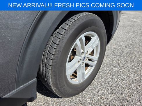 Used 2021 Ford Explorer XLT w/ Equipment Group 202A RWD image 8