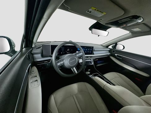 Used 2025 Hyundai Sonata SEL FWD image 18