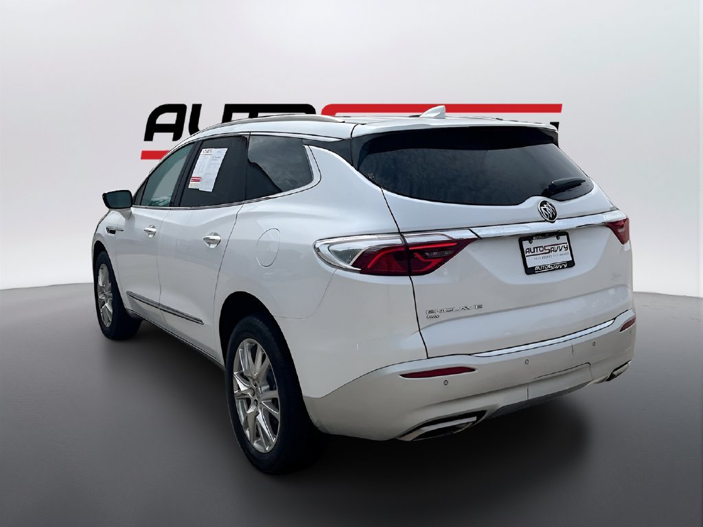 Used 2024 Buick Enclave Premium AWD/4WD image 5