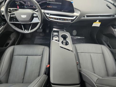 New 2025 Cadillac Lyriq Sport image 7
