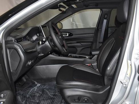 New 2025 Jeep Compass Trailhawk w/ Sun & Sound Group image 11