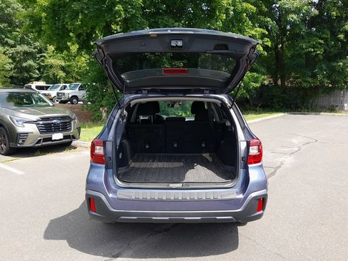 Used 2018 Subaru Outback 2.5i Premium AWD/4WD image 32