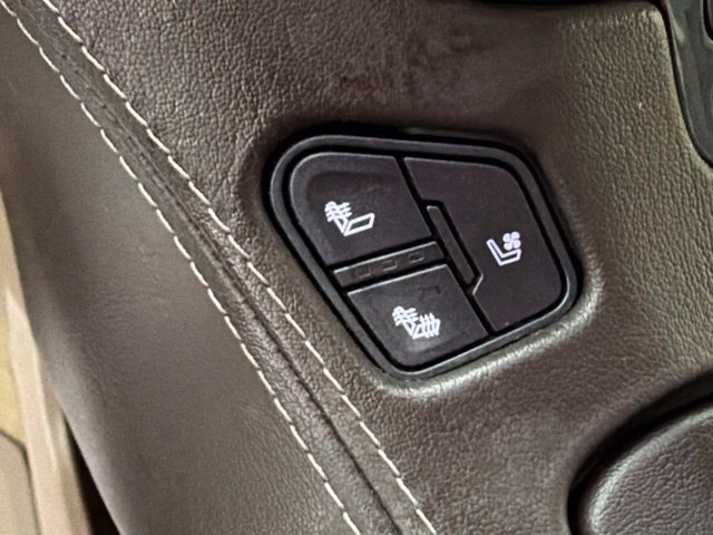 Used 2017 Chevrolet Tahoe Premier AWD/4WD image 25