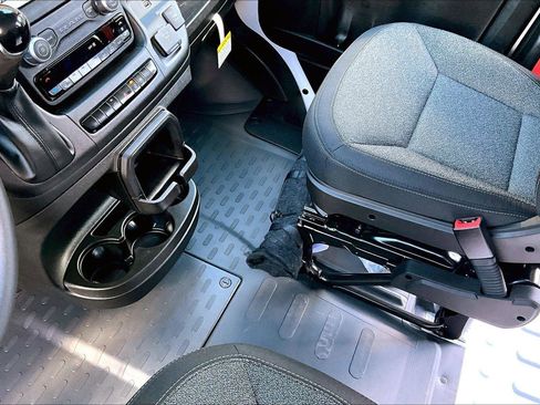 Used 2025 RAM ProMaster 2500 w/ Safety Group image 15