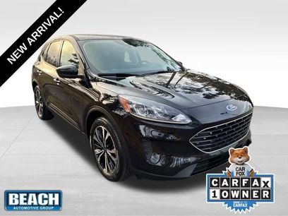 Used 2022 Ford Escape SE w/ SE Sport Appearance Package