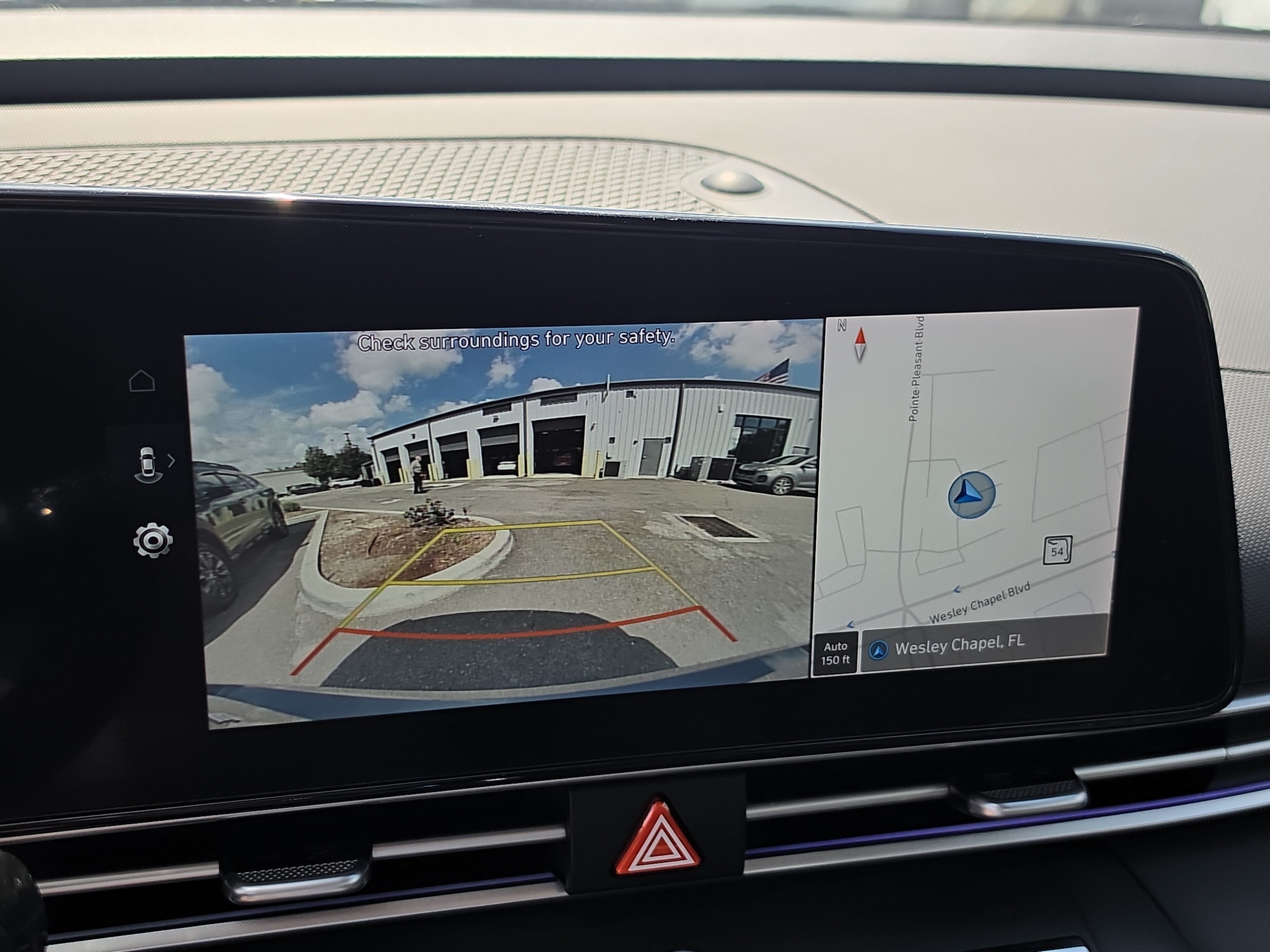 Used 2024 Hyundai Elantra SEL FWD image 23
