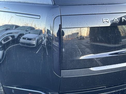 Used 2023 Land Rover Range Rover SE image 16