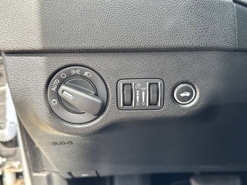 Certified 2023 Dodge Charger SXT image 32