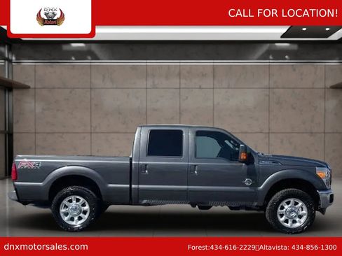 Used 2015 Ford F250 Lariat w/ Lariat Interior Package image 4