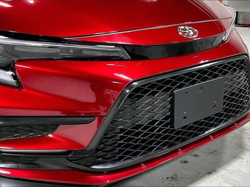 Used 2025 Toyota Corolla SE image 36