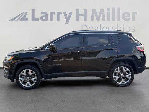 Used 2018 Jeep Compass Limited AWD/4WD image 2