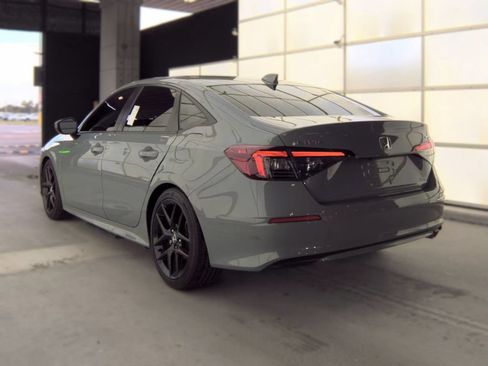 Used 2025 Honda Civic Sport image 4