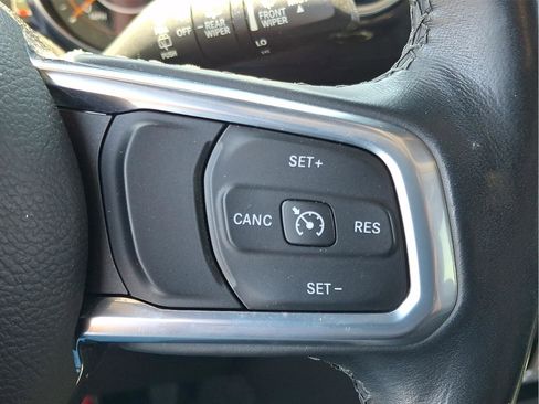 Used 2021 Jeep Wrangler Unlimited Sahara AWD/4WD image 34