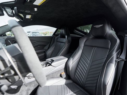 Used 2023 Aston Martin V12 Vantage image 5