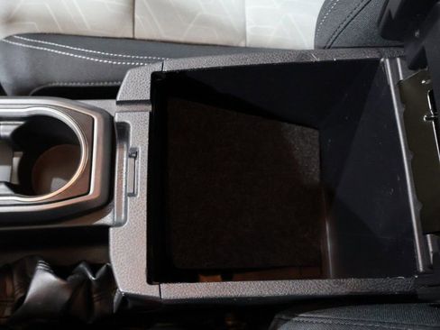 Used 2023 Toyota Tacoma TRD Sport image 29