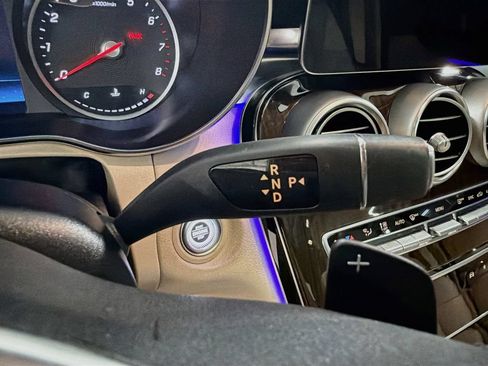 Certified 2022 Mercedes-Benz GLC 300 image 17