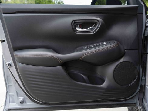 Used 2025 Honda HR-V Sport image 36