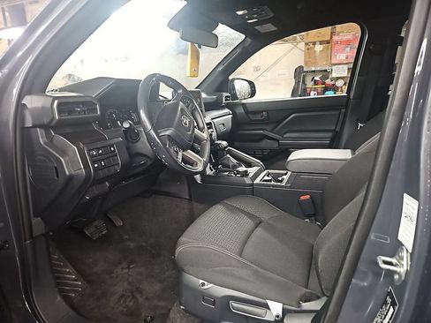 Used 2025 Toyota 4Runner SR5 AWD/4WD image 3