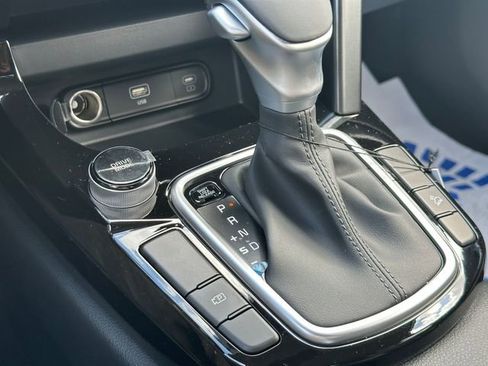New 2026 Kia Seltos S FWD image 18