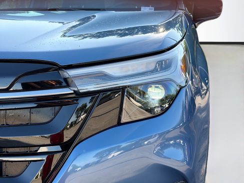 Certified 2025 Subaru Forester Touring image 9