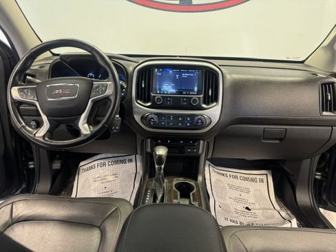 Used 2022 GMC Canyon Elevation w/ Elevation Premium Package AWD/4WD image 2