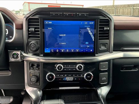 Used 2023 Ford F150 Lariat w/ Equipment Group 502A High image 22