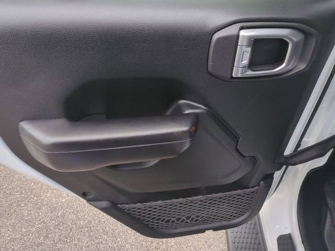 Used 2019 Jeep Wrangler Unlimited Sport S image 24