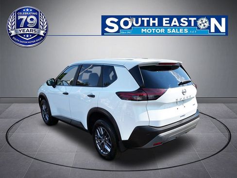 Used 2023 Nissan Rogue S AWD/4WD image 5
