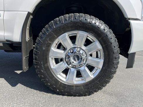 Used 2019 Ford F350 Platinum w/ Platinum Ultimate Package image 11