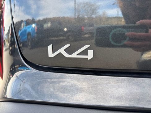 Used 2025 Kia K4 LXS image 31
