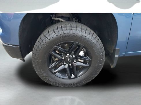 Used 2024 Chevrolet Silverado 1500 Custom Trail Boss AWD/4WD image 20