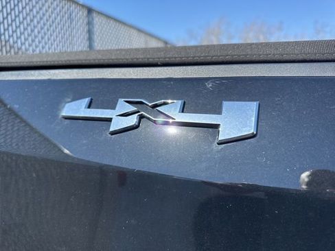 Used 2020 GMC Sierra 1500 4x4 Regular Cab w/ Sierra Value Package image 8