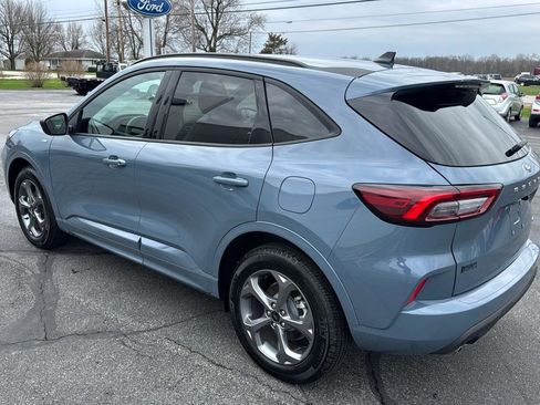 Used 2024 Ford Escape ST-Line w/ Equipment Group 301A image 4