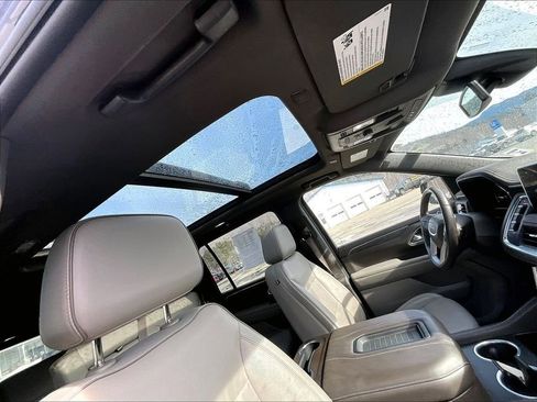 Used 2021 GMC Yukon XL SLT image 23
