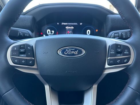 New 2026 Ford Explorer Active w/ Active Comfort Package RWD image 25